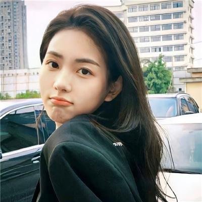 月亮中的亚马逊女人